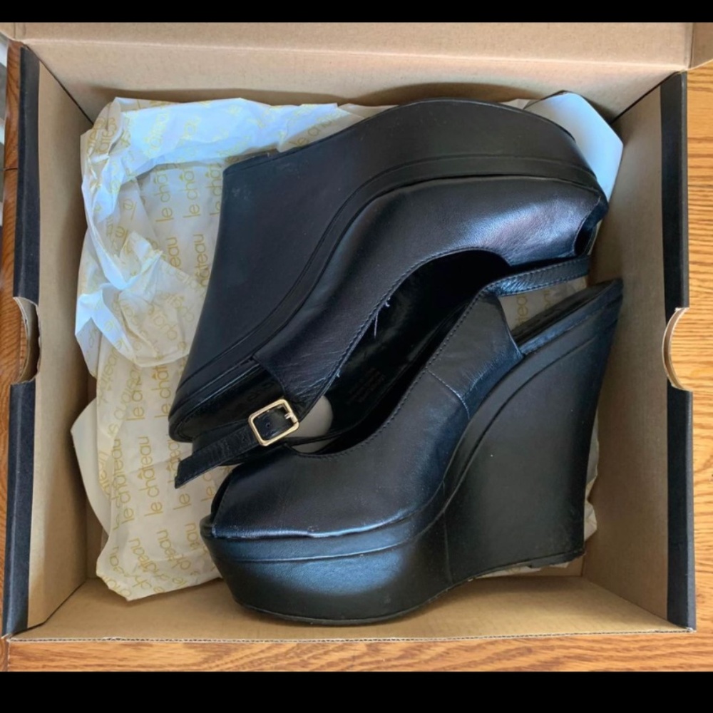 Le Chateau - Black Slingback Wedges - Sz. 9